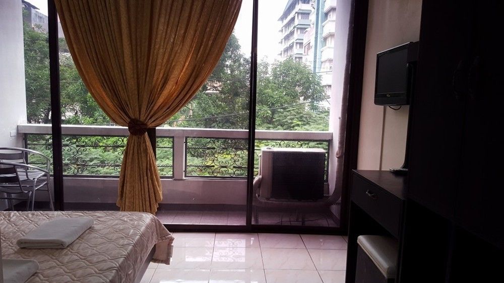 M Hotel Manila Exterior foto